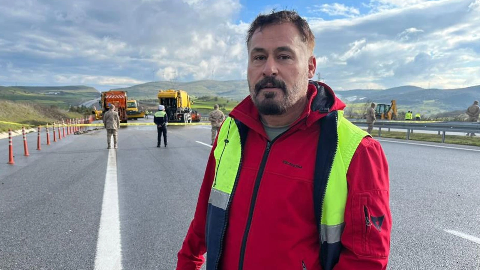 Önüne F-16 uçağı düşen şoför dehşet anını anlattı: Bir anda alev topuna dönüştü