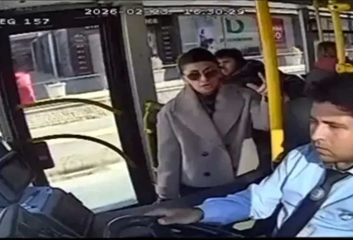 Fenalaşan yolcuyu, şoför hastaneye yetiştirdi