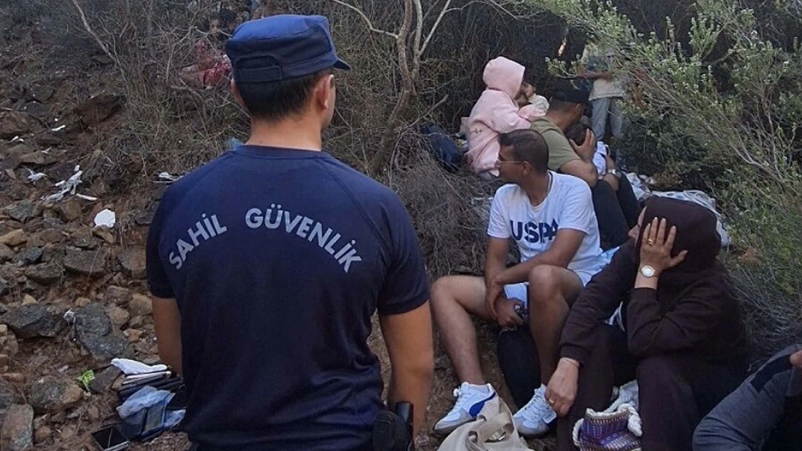 Fethiye'de 59 kaçak göçmen ile 3 organizatör yakalandı