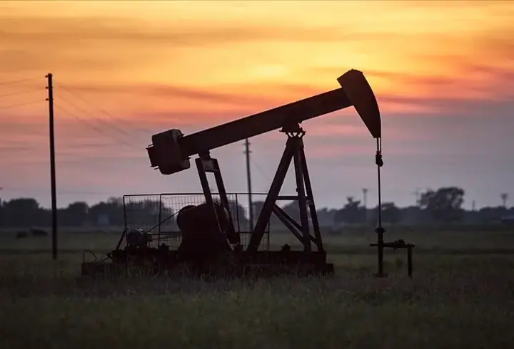 Brent petrolün varili 107,56 dolardan işlem görüyor