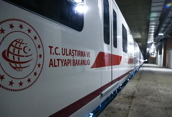 Bakan Uraloğlu duyurdu! Esenboğa Metrosu'nda geri sayım
