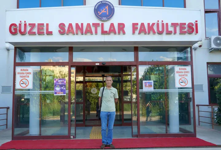 Emekli hakim, 'İçimde hep bir sinemacı varmış' diyerek yeniden öğrenci oldu