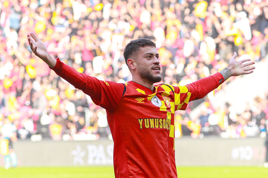 Romulo tarihe geçmeye hazırlanıyor: 2 gole ihtiyacı var