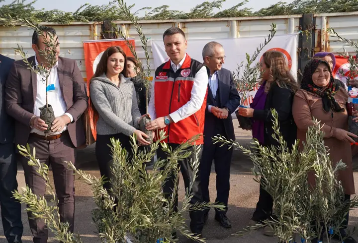 Osmaniye’de çiftçilere 61 bin 106 adet sertifikalı zeytin fidanı dağıtıldı