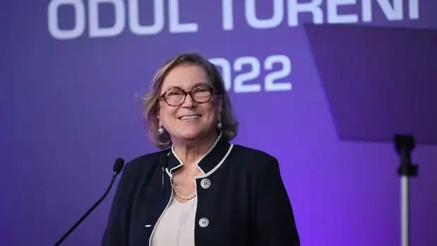 Güler Sabancı 21 yıl sonra yönetim kurulu başkanlığından ayrılıyor