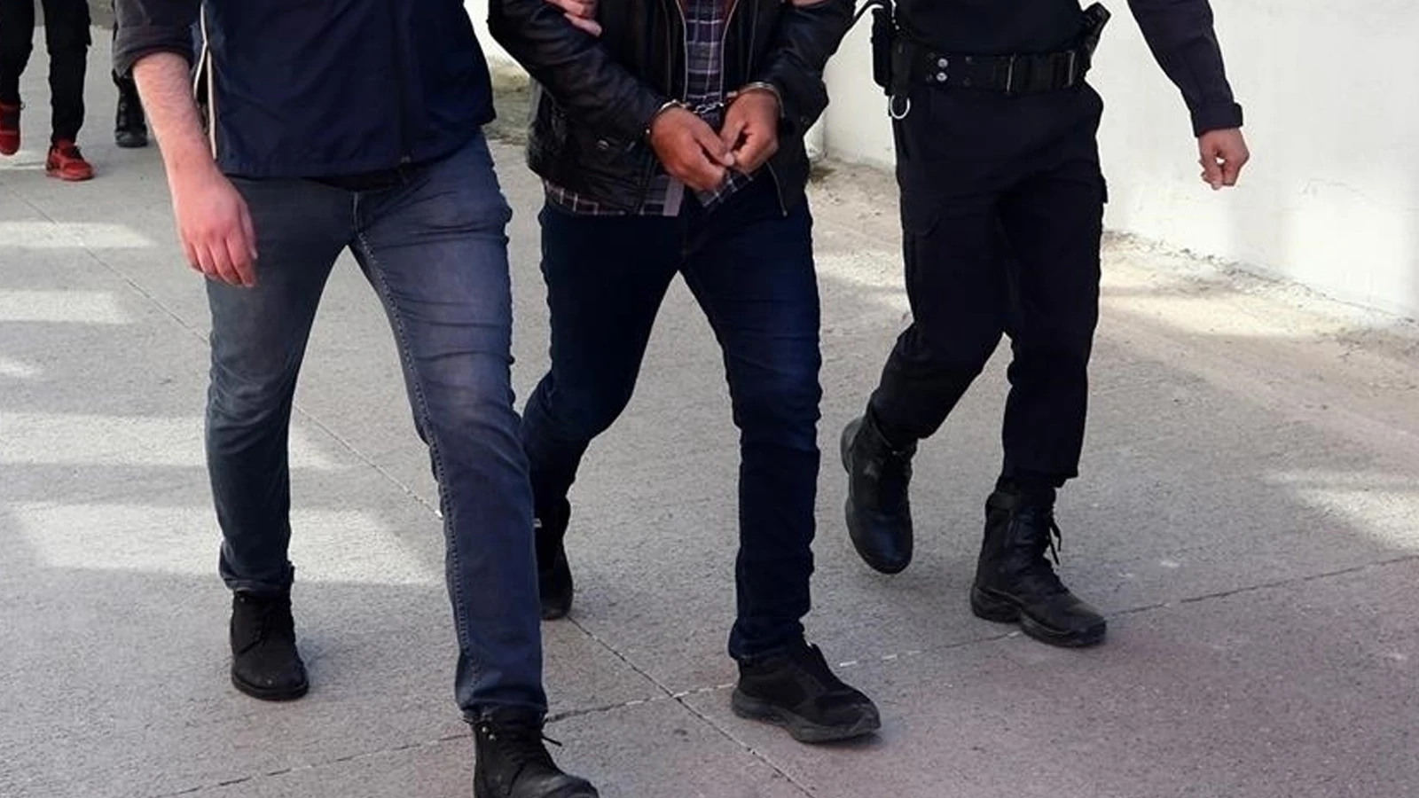DEAŞ ve El Kaide bağlantılı 3 kişinin Türkiye'deki mal varlıkları donduruldu