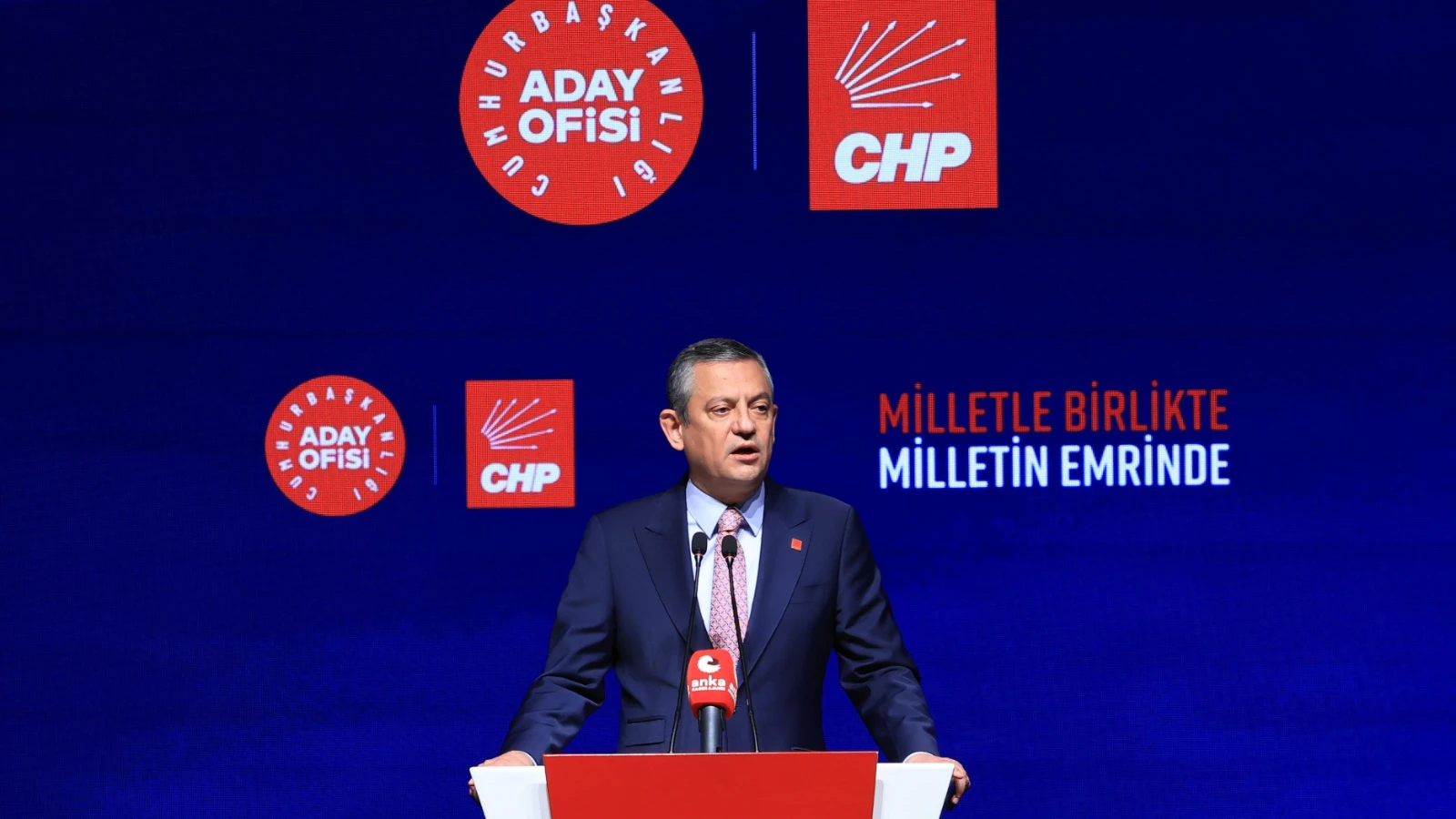 Özgür Özel'den ABD ve İsrail'e tepki: Masum sivillere müdahaleyi reddediyoruz