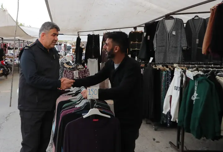 Erzurum Emniyet Müdürü Karaburun, halk pazarı esnafıyla buluştu
