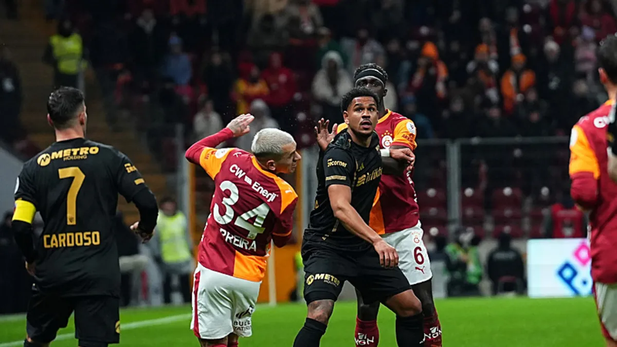 Galatasaray-Zecorner Kayserispor maçında gol iptal edildi!