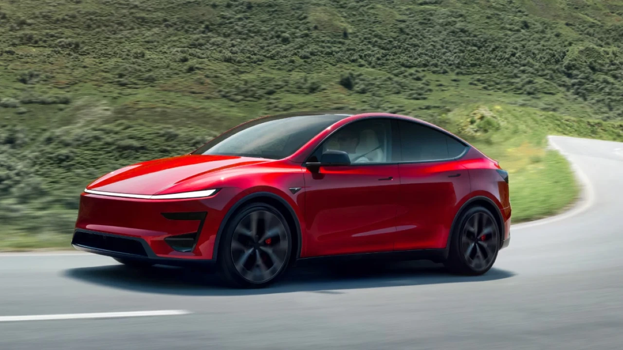 Tesla binlerce aracını geri çağırıyor! Ani güç kaybı riski