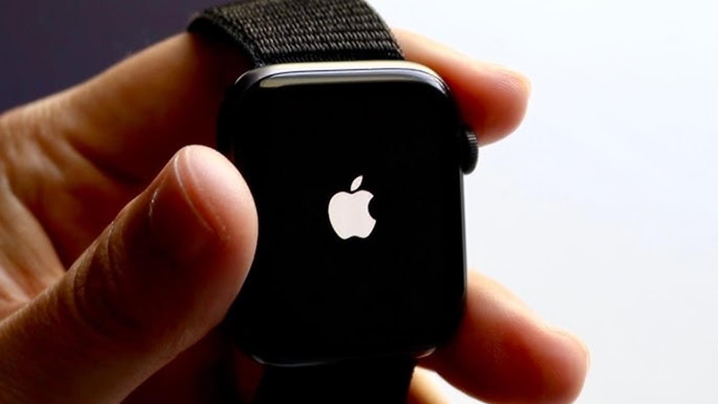 Eski Apple Watch'lar son güncellemeyle kullanılamaz hale geldi!