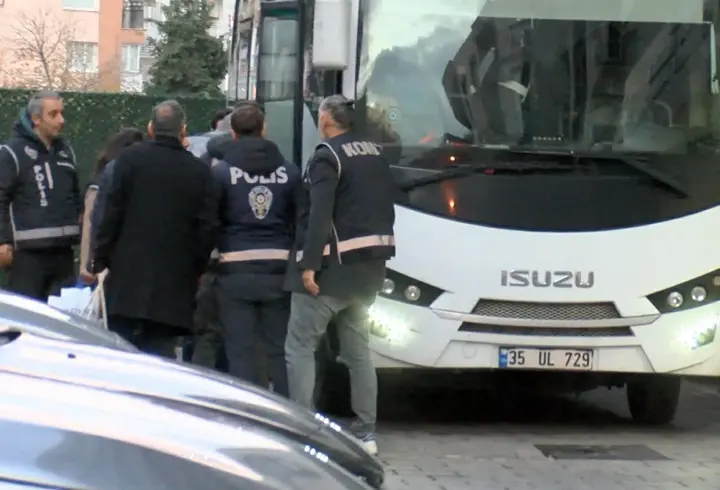 İzmir'de zimmet operasyonu: 9 kişi adliyeye sevk edildi