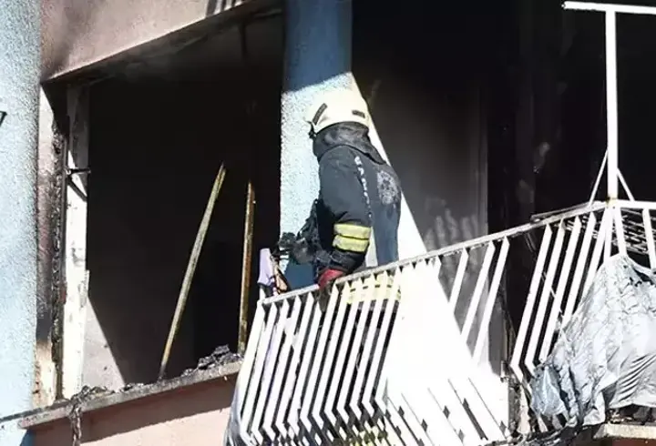 Konya'da 5 katlı binada yangın paniği! 7'si çocuk 13 kişi dumandan etkilendi