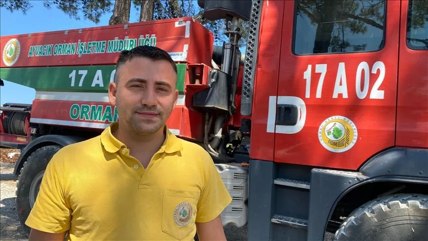 Çanakkale'de orman işçisi ağaçları yangından korurken yaban hayatını da unutmadı