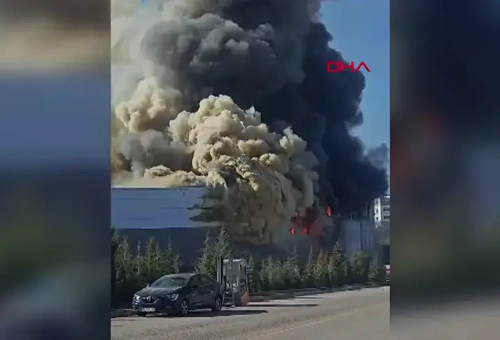 Son dakika: Ankara'da boya fabrikasında büyük yangın