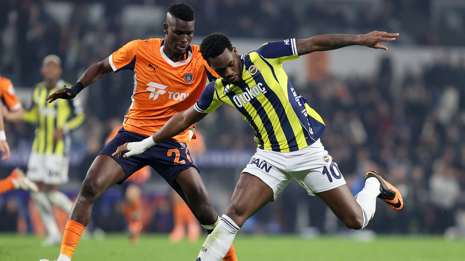 Başakşehir-Fenerbahçe maçında 3 kritik pozisyon! Trio ekibi değerlendirdi