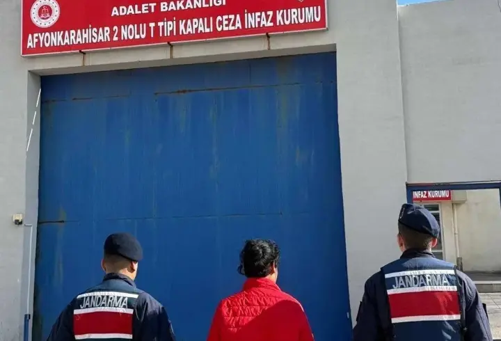 Hırsızlık hükümlüsü yakalandı