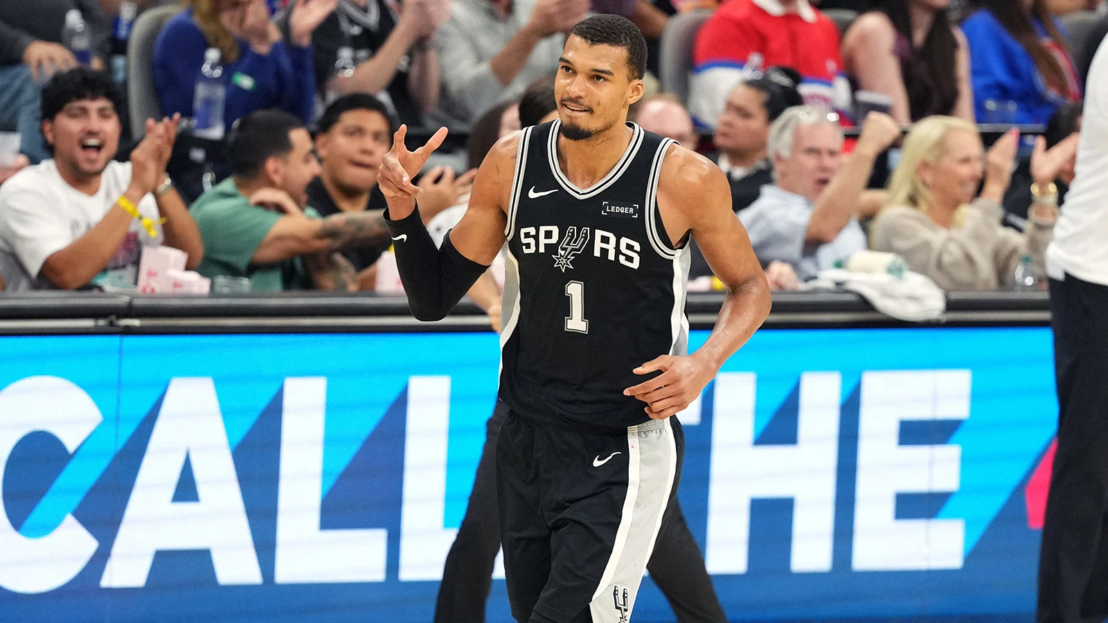 Victor Wembanyama, San Antonio Spurs'ü galibiyete taşıdı
