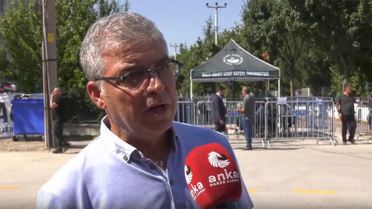 Kızı camdan sarkıtılan perdeyle kurtulan baba mahkeme salonunda isyan etti
