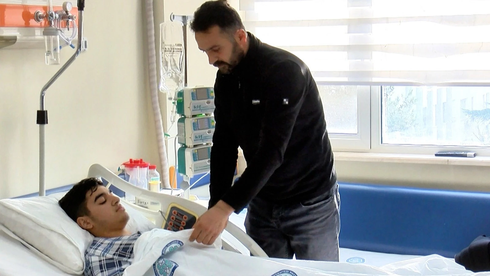 Yediği mantar kabusu oldu! Babasının karaciğeriyle hayata tutundu