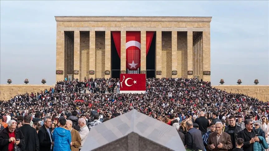 Anıtkabir 10 Kasım'da 1 milyon 219 bin 148 ziyaretçiyi ağırladı