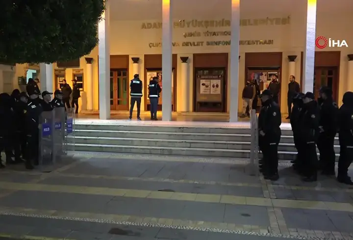 Adana'da "reklam rüşvetleri" fezlekesi