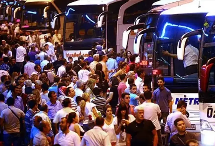 Bayram göçü! 9 günlük tatilde 20 milyon kişi şehir değiştirecek
