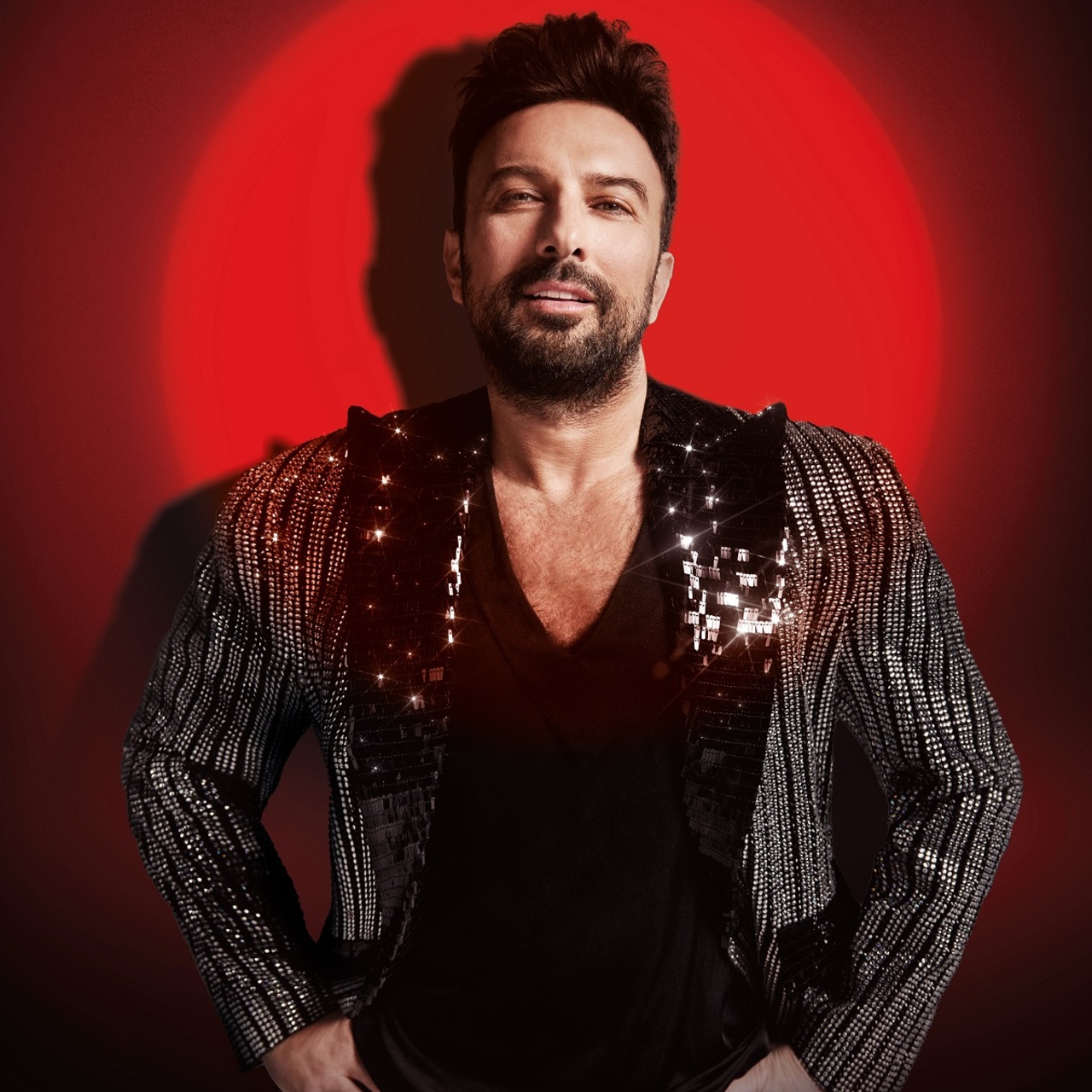 Tarkan yeni konser tarihlerini duyurdu