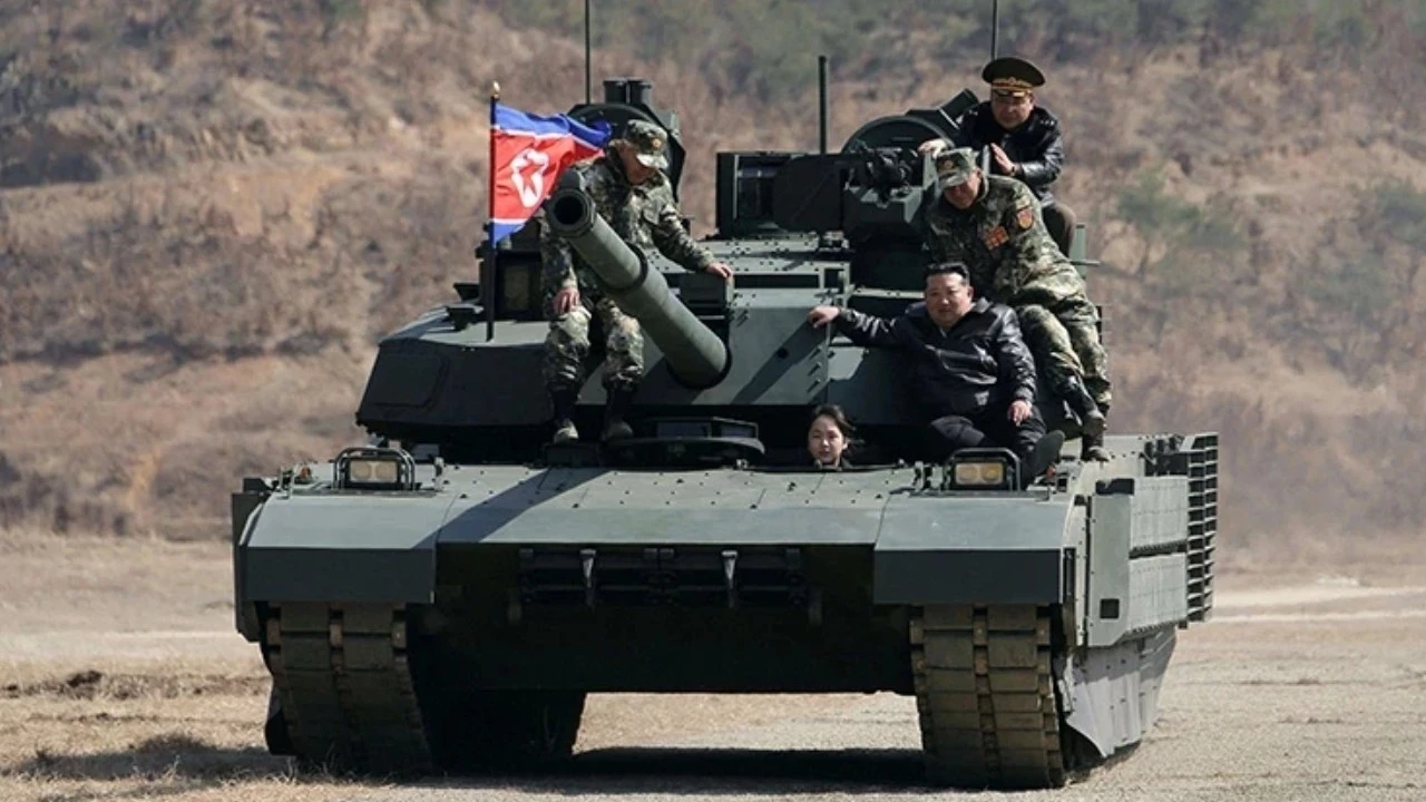 Kim Jong-un’un kızı sahada: Tank kullandı, varislik iddiaları güçlendi