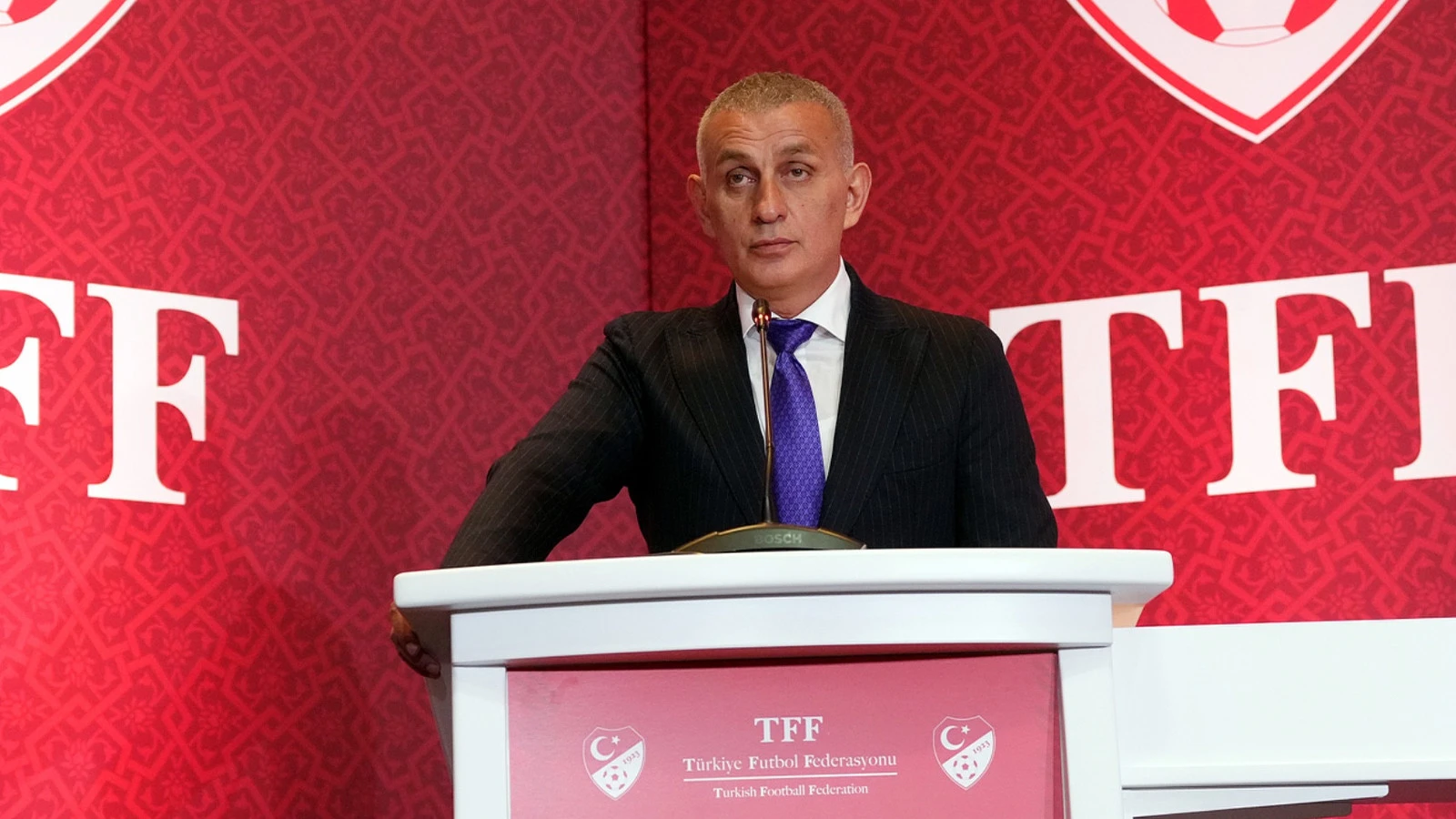 Arda Turan'ı İkna Edemeyen TFF, Eski Milli Takım Teknik Direktörünü Göreve Getiriyor