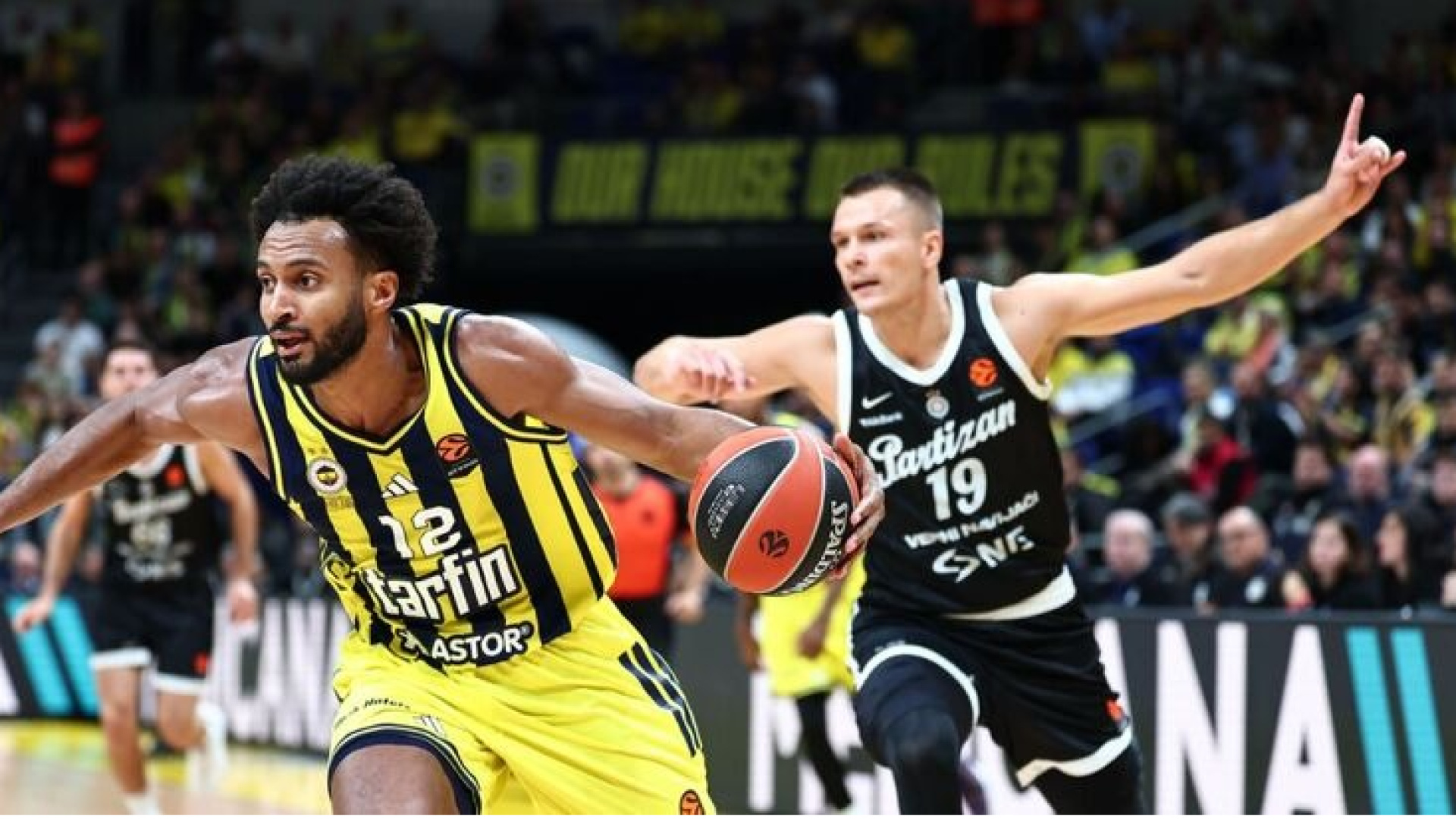 F.Bahçe Tarfin, Partizan'ı Devirdi!