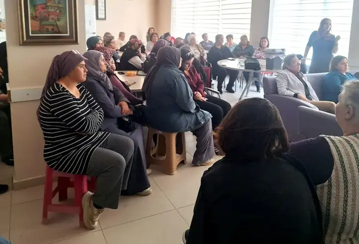 Gelibolu'da SODAM kursiyerlerine sağlık eğitimi verildi