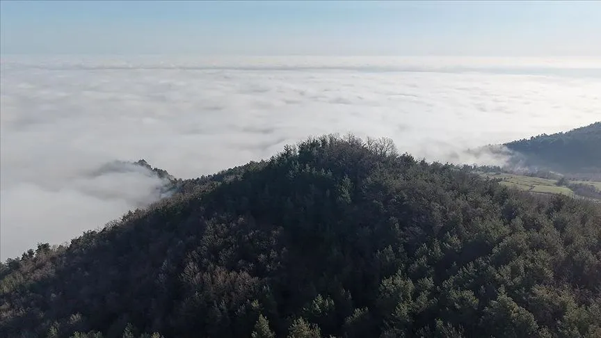 Samsun'da Karadeniz'in üzerini kaplayan sis dronla görüntülendi