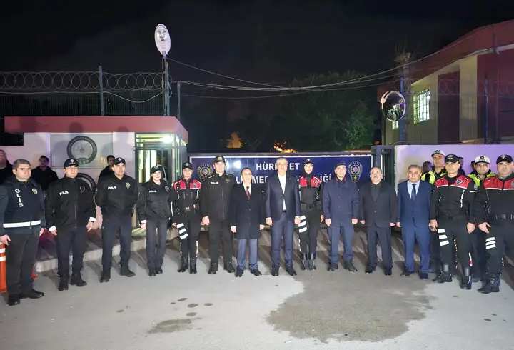 Adana'da bayram öncesi 2 bin 305 personelle huzur ve güven denetimi