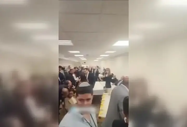 İsrail meclisinde "İran" korkusu: Vekiller sığınağa indi