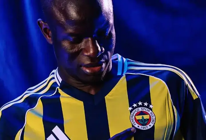 Kanté Fenerbahçe’de: Transfer dünyada yankı uyandırdı