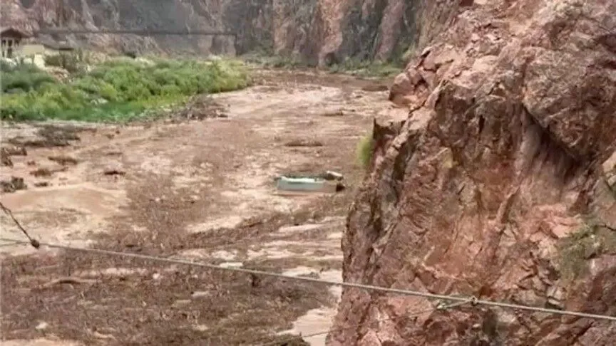 ABD'de Büyük Kanyon'daki selin ardından 20'den fazla kişiden haber alınamıyor