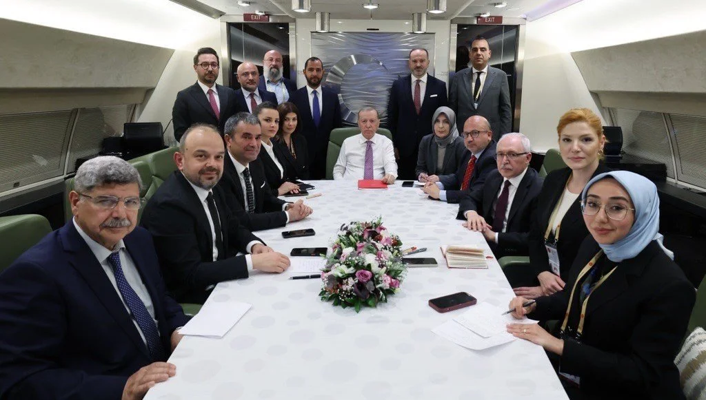 Cumhurbaşkanı Erdoğan'dan yeni anayasa ve adaylık açıklaması