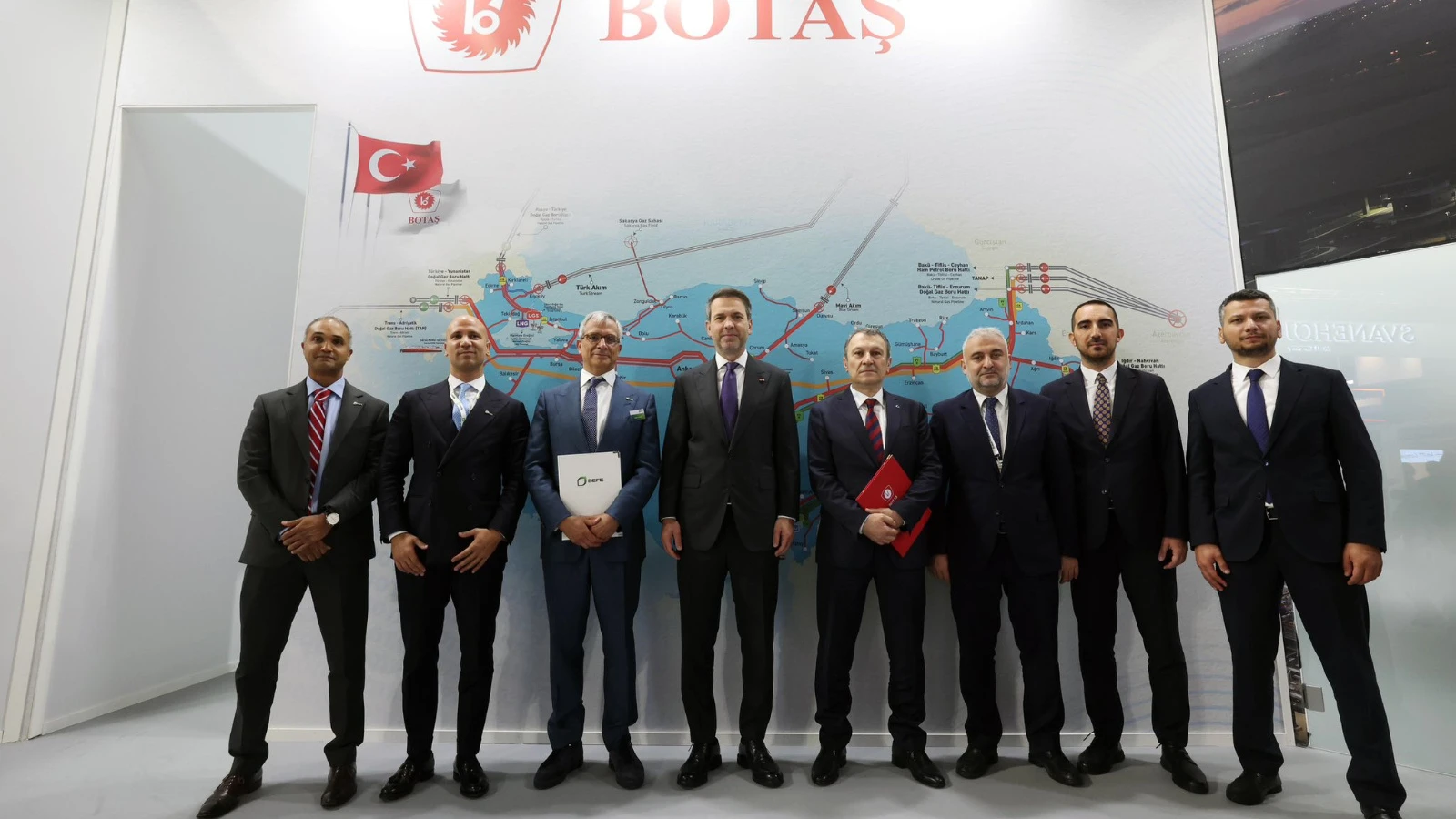 Bakan Bayraktar: BOTAŞ ile SEFE arasında LNG alım anlaşması imzaladık