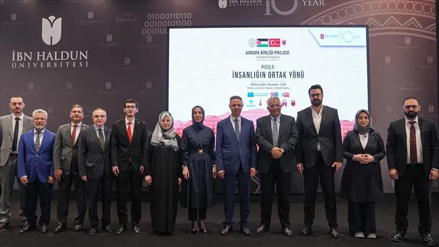 "Pusula: İnsanlığın Ortak Yönü" gençlik projesi İstanbul'da tanıtıldı
