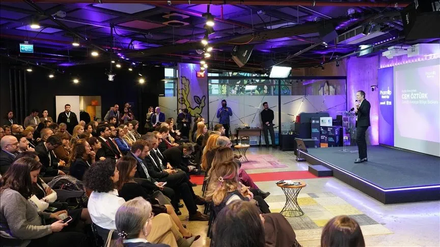 Sanofi'nin PharmUp platformu ilk buluşmasını Fark Labs işbirliğiyle gerçekleştirdi