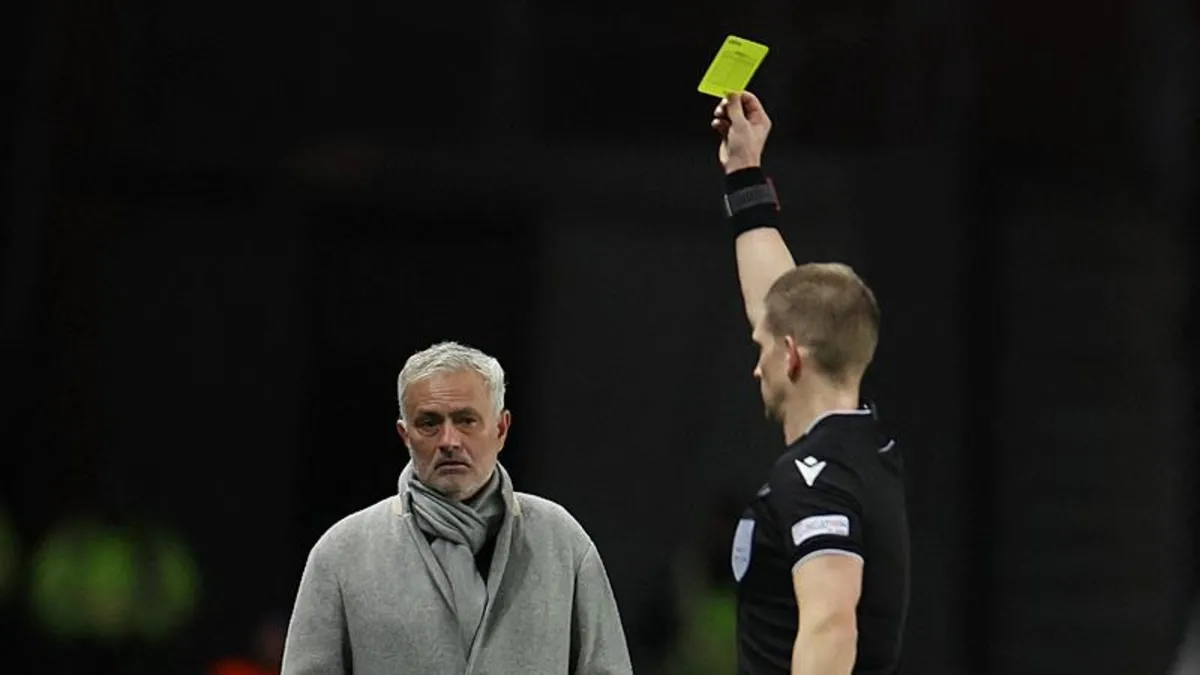 FENERBAHÇE HABERLERİ - Jose Mourinho'dan VAR hakemine sitem!