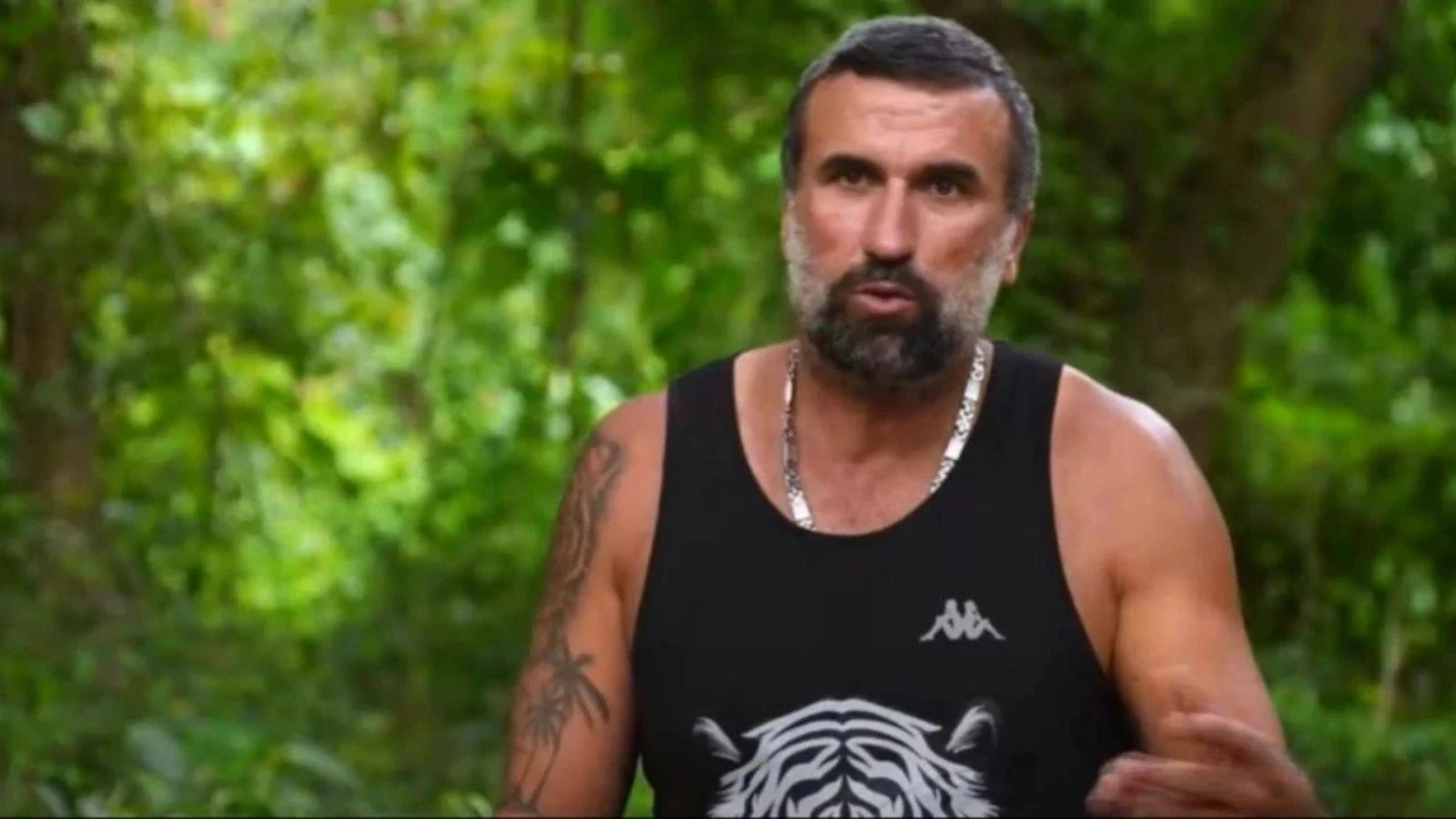 Survivor'ı apar topar bırakmıştı… Hikmet Tuğsuz Türkiye'ye geleceği tarihi açıkladı!