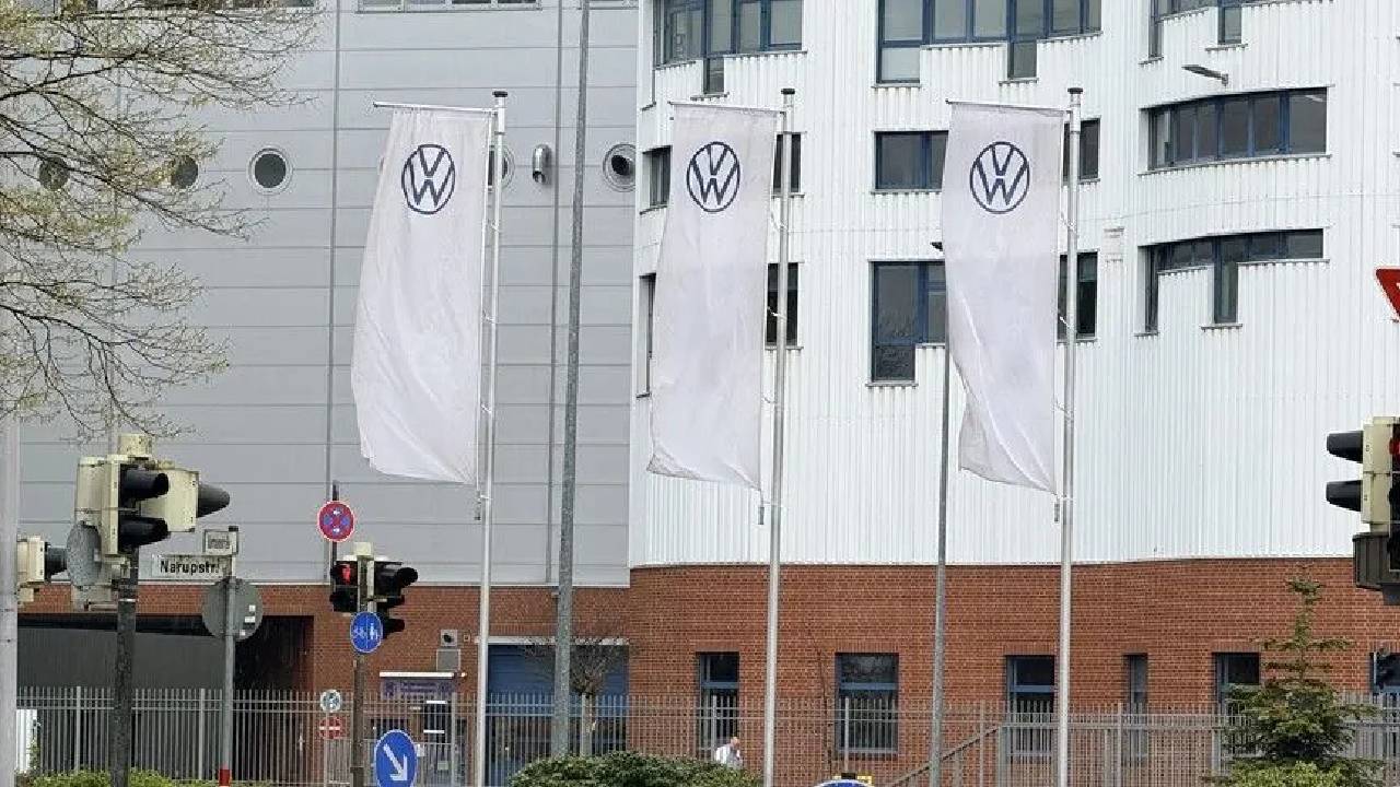 Volkswagen Çalışanları Duyurdu: "Toplu İş Sözleşmesi Yapılmazsa Greve Gidilecek"