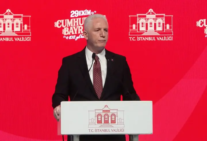 İstanbul - Vali Gül: Cumhuriyet emin elllerde diyoruz
