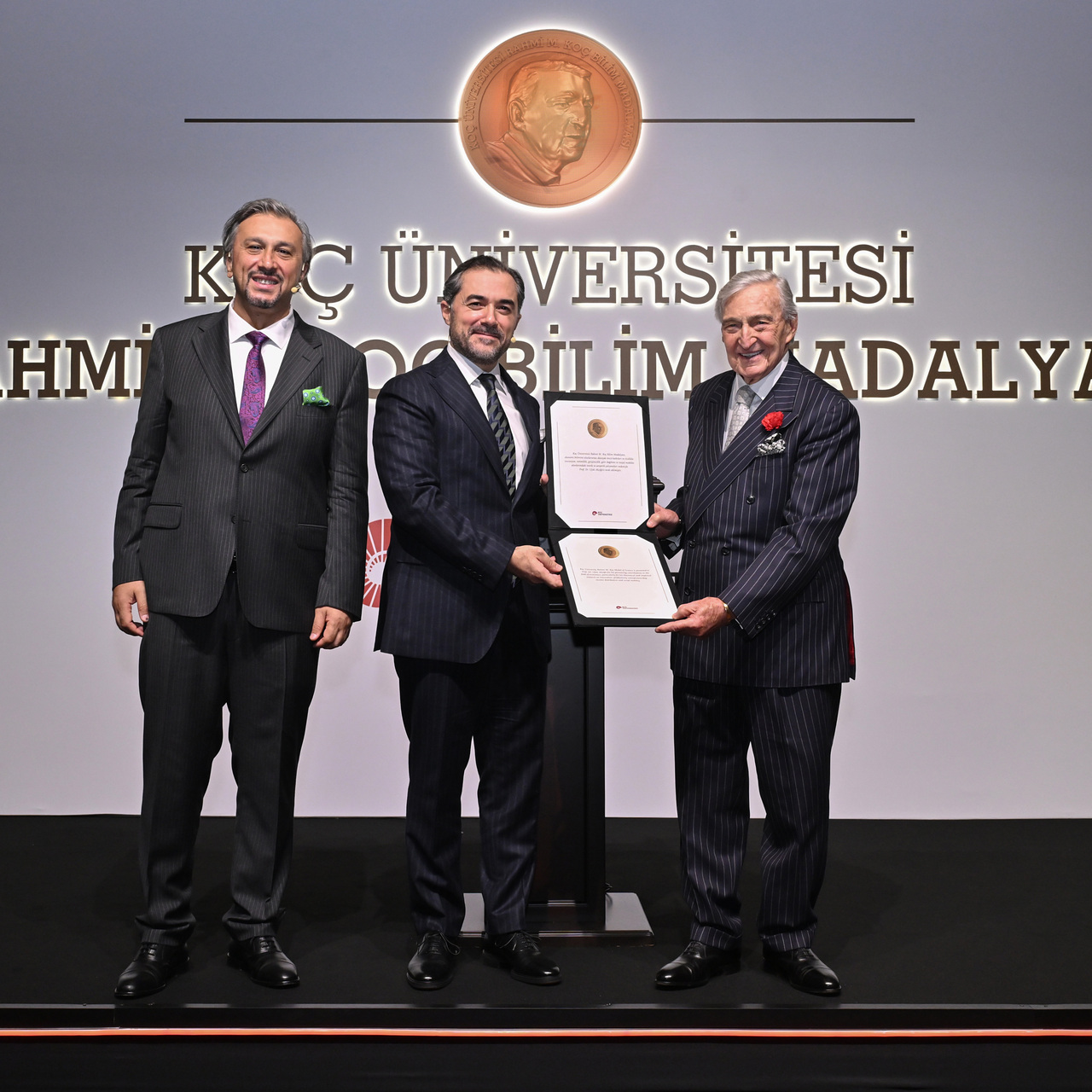 Rahmi M. Koç Bilim Madalyası'nın sahibi Prof. Dr. Ufuk Akçiğit oldu