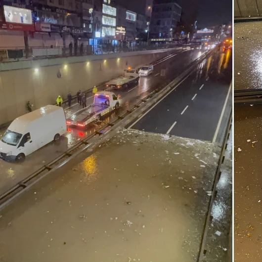 İstanbul'da kuvvetli sağanak hayatı olumsuz etkiledi: Alt geçit suyla doldu, araçlar mahsur kaldı