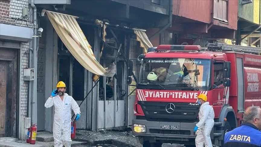 Kağıthane'de tamirhanede çıkan yangında 1 kişi öldü, 1 kişi yaralandı