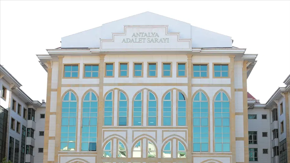 Antalya'da 400 milyonluk kamu zararı iddiası. 14 şüpheli adliyeye sevk edildi