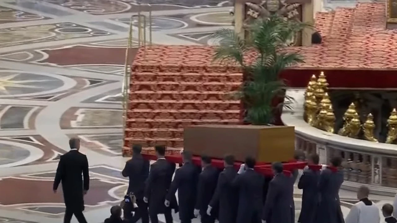 Vatikan'da Papa Franciscus için cenaze töreni düzenleniyor